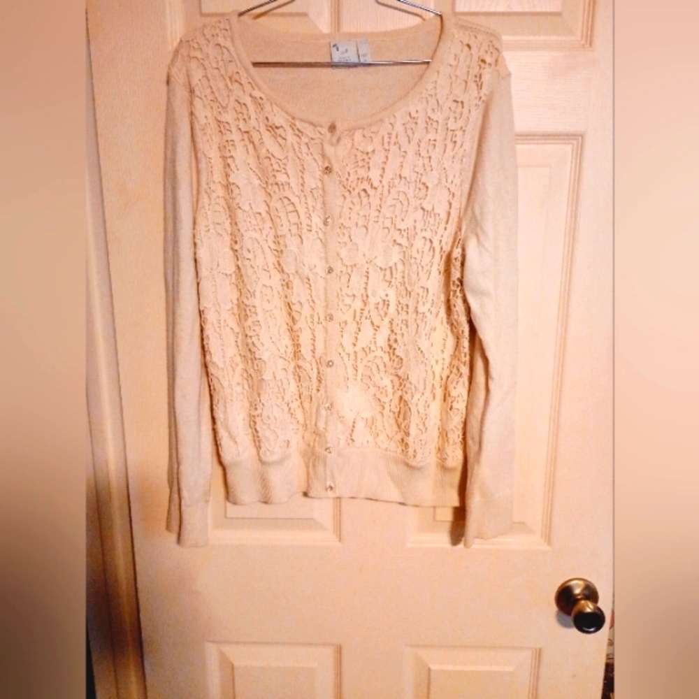 J. Jill Delight In The Details Cream Colored Cardigan Size Medium
